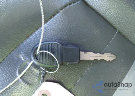 2018 Ram 1500 Tradesman 4X2 6'4 Box из США, поврежденный, VIN 1C6RR6FG6JS272411